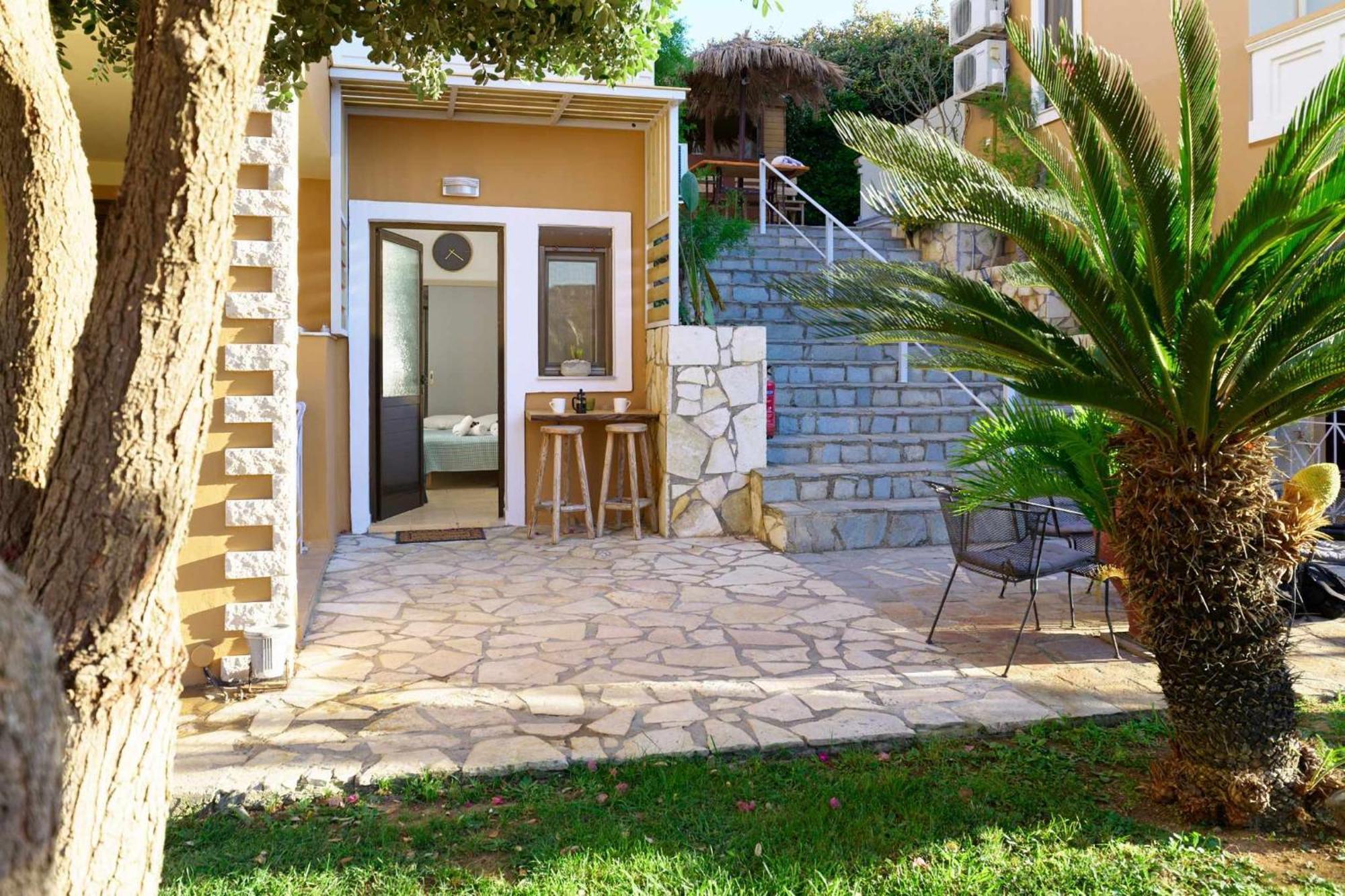 Villa Gereoudis Seaview Apartments-Pool & Bar Kolymbari Exterior foto
