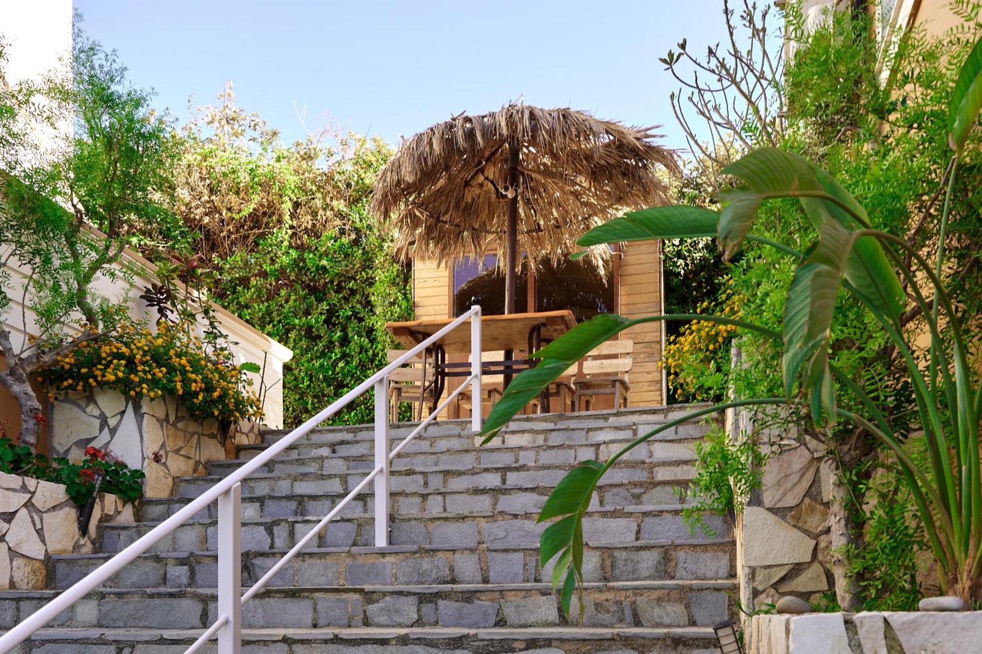Villa Gereoudis Seaview Apartments-Pool & Bar Kolymbari Exterior foto