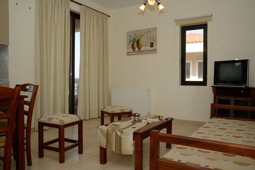 Villa Gereoudis Seaview Apartments-Pool & Bar Kolymbari Exterior foto
